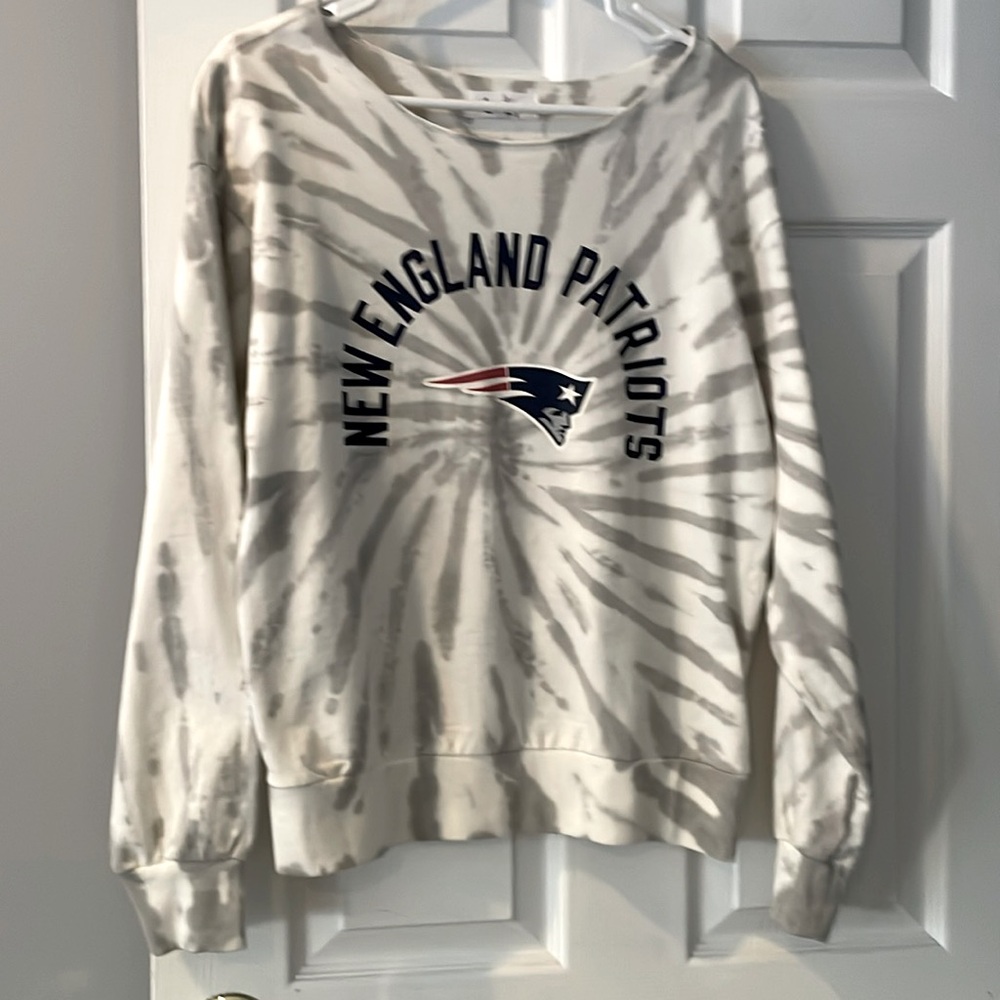 Patriots pullover sweatshirt